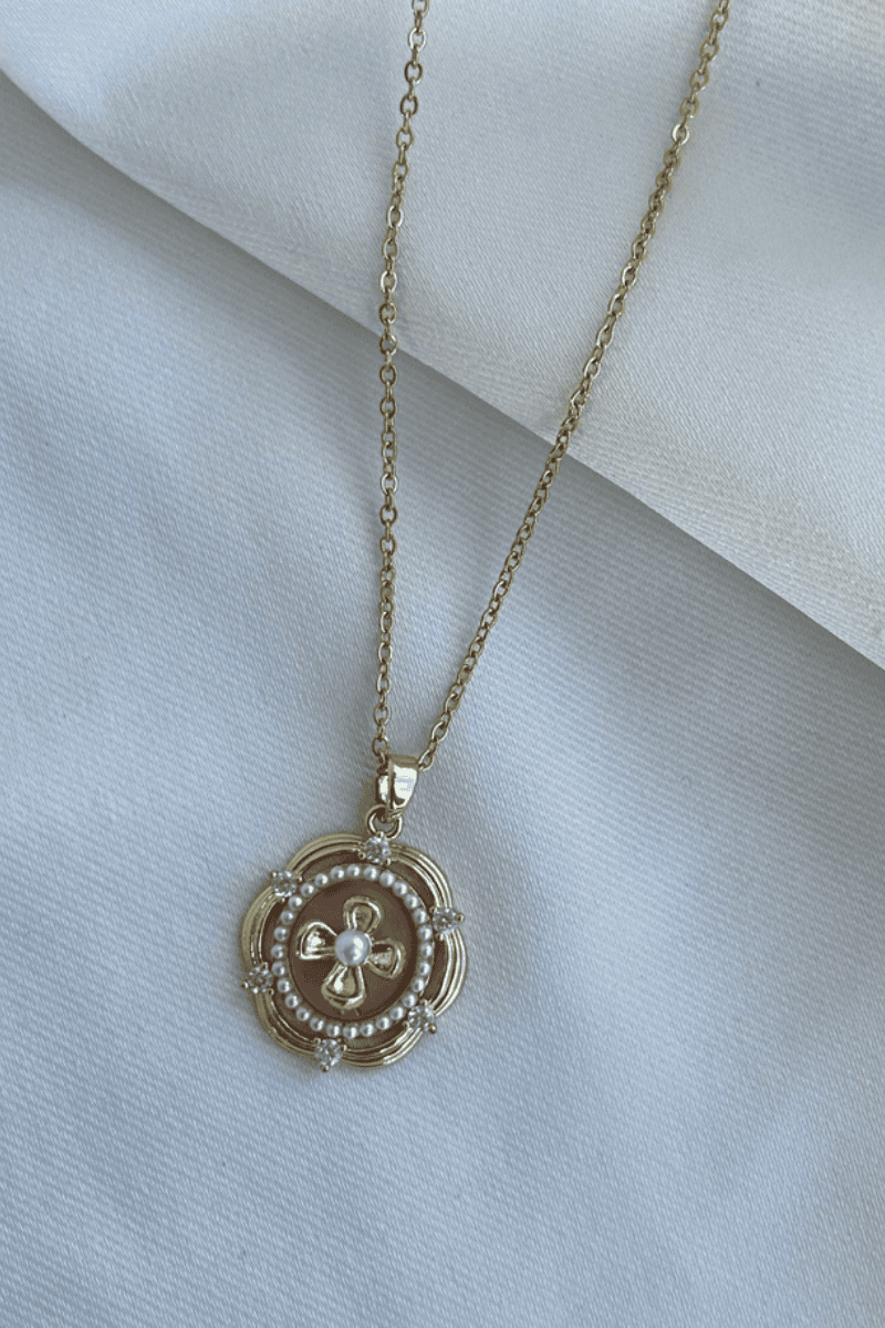 İnci Detaylı Pembe Plaka Vintage Model Kolye