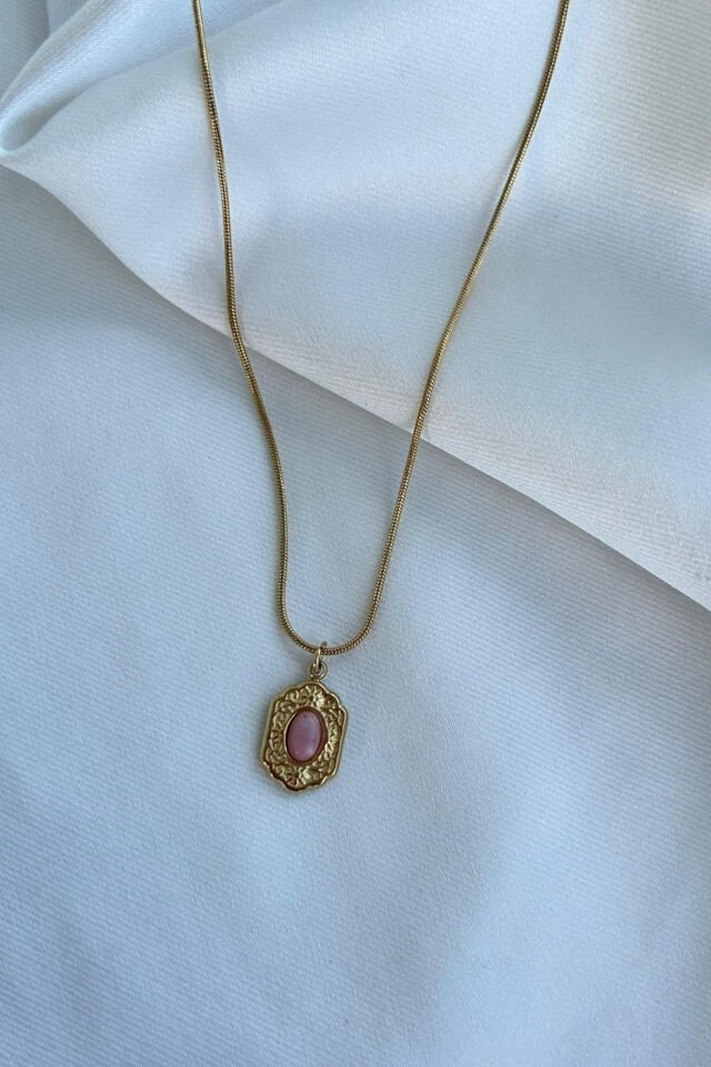 Pembe Taş Detaylı Etnik Model Kolye