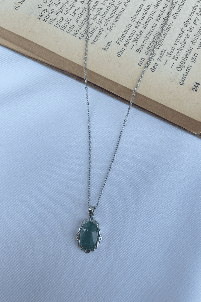 Yeşil Taş Oval Model Vintage Kolye (silver)