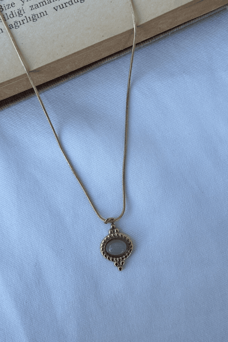 Yeşil Taş Etnik Model Kolye