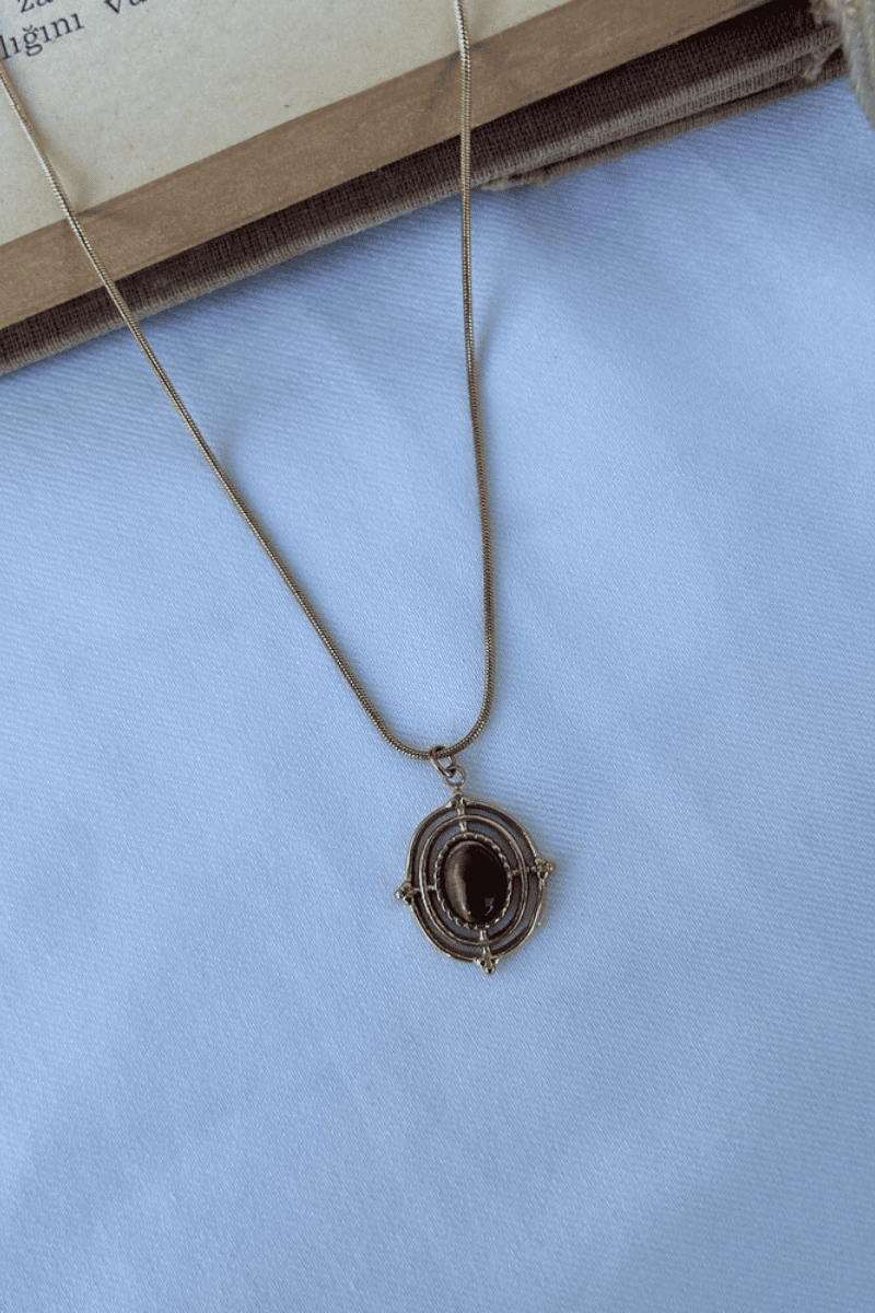 Kehribar Taş Pusula Model Kolye