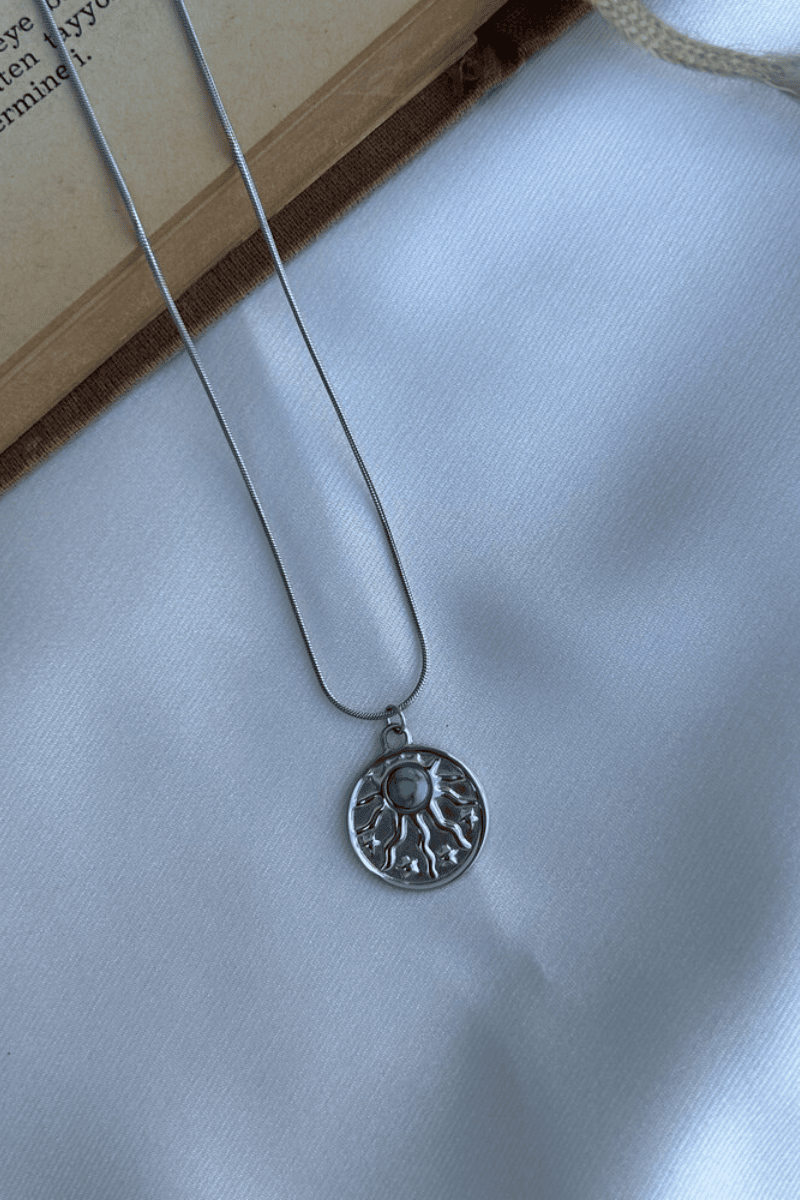 Mavi Taş Detaylı Oval Plaka Kolye (silver)