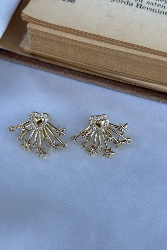 Tasarım Model Yıldız Detaylı Kalp Küpe