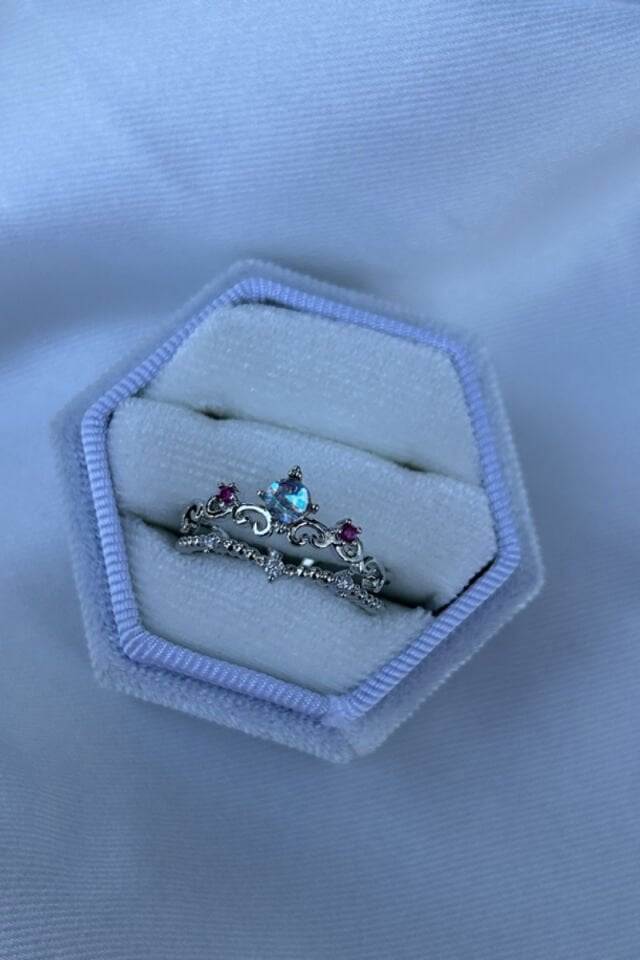 Parlak Taş Detaylı Tasarım Yüzük (silver)