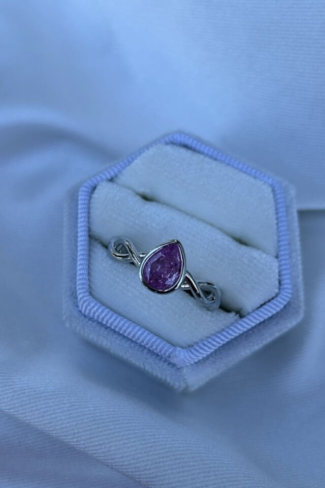 Damla Model Pembe Taş Detaylı Yüzük (silver)