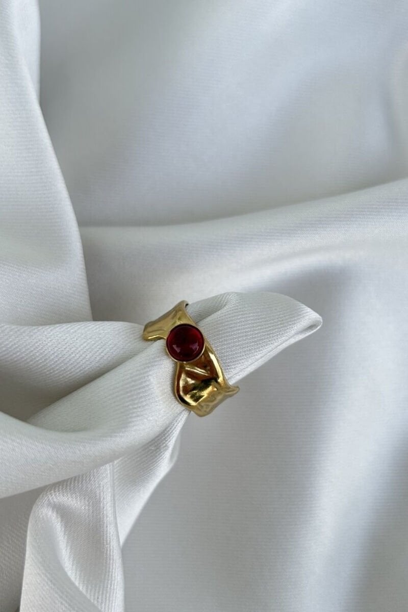 Kırmızı Taş Detaylı Geometrik Model Tasarım Yüzük