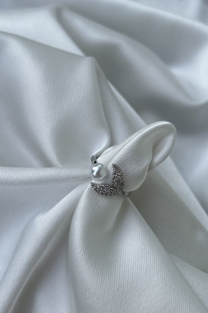 İnci Detaylı Balina Kuyruğu Yüzük (silver)