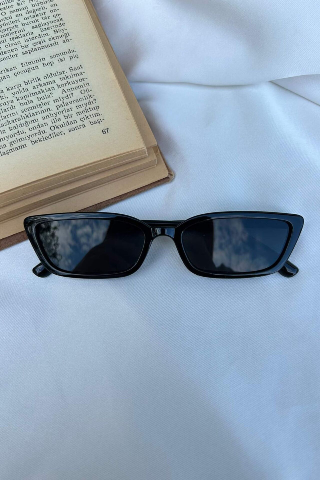 Köşeli Siyah Model Güneş Gözlüğü