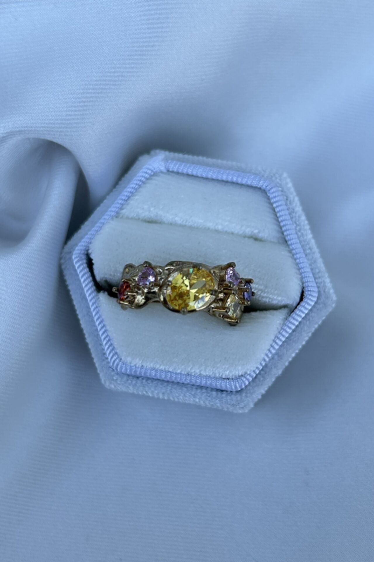 Renkli Taşlı Tasarım Model Vintage Yüzük