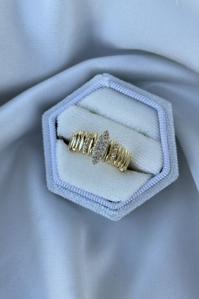 Tırtık Model Vintage Yüzük