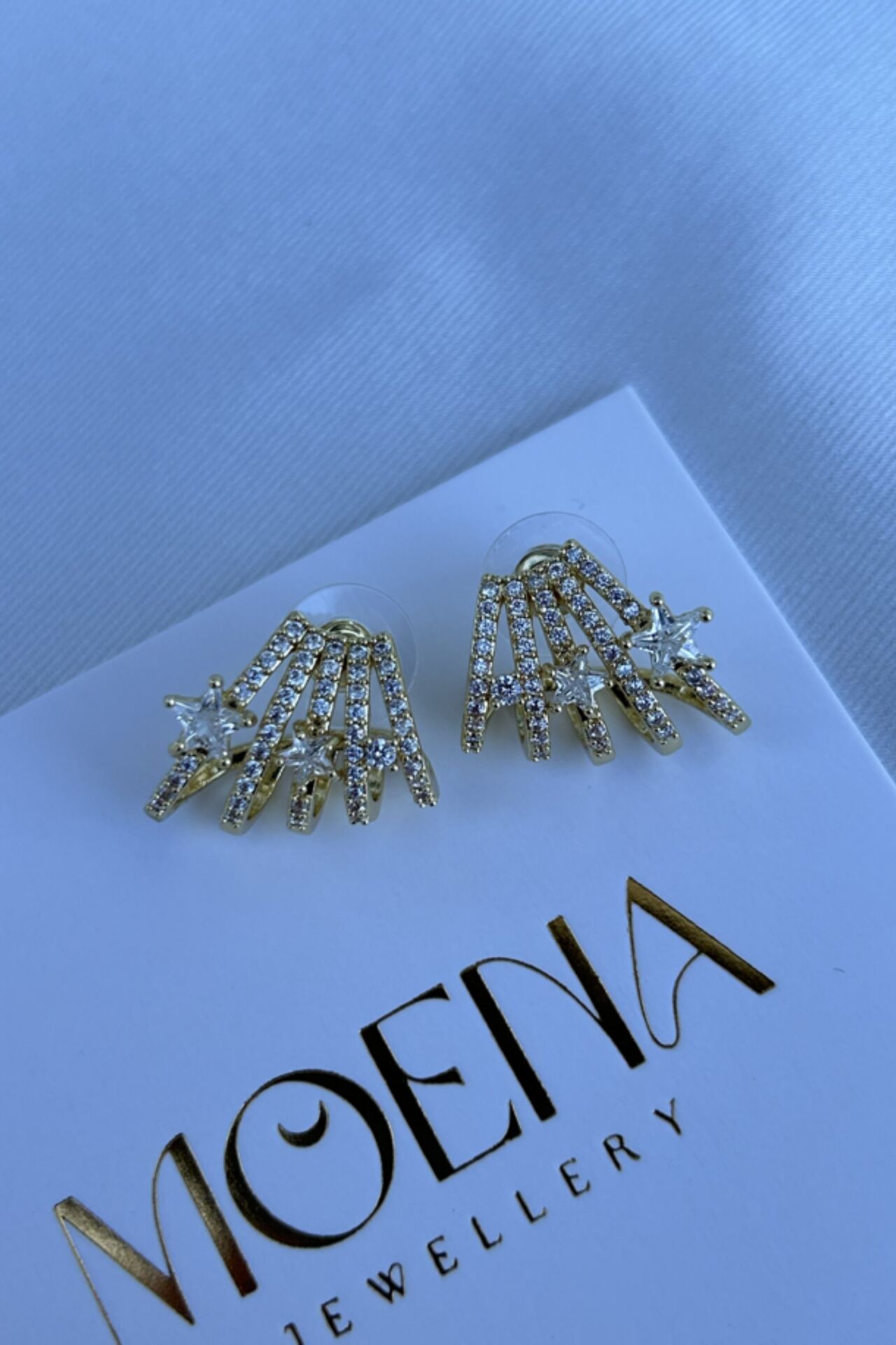 Yıldız Detaylı Çoklu Görünüm Tasarım Küpe