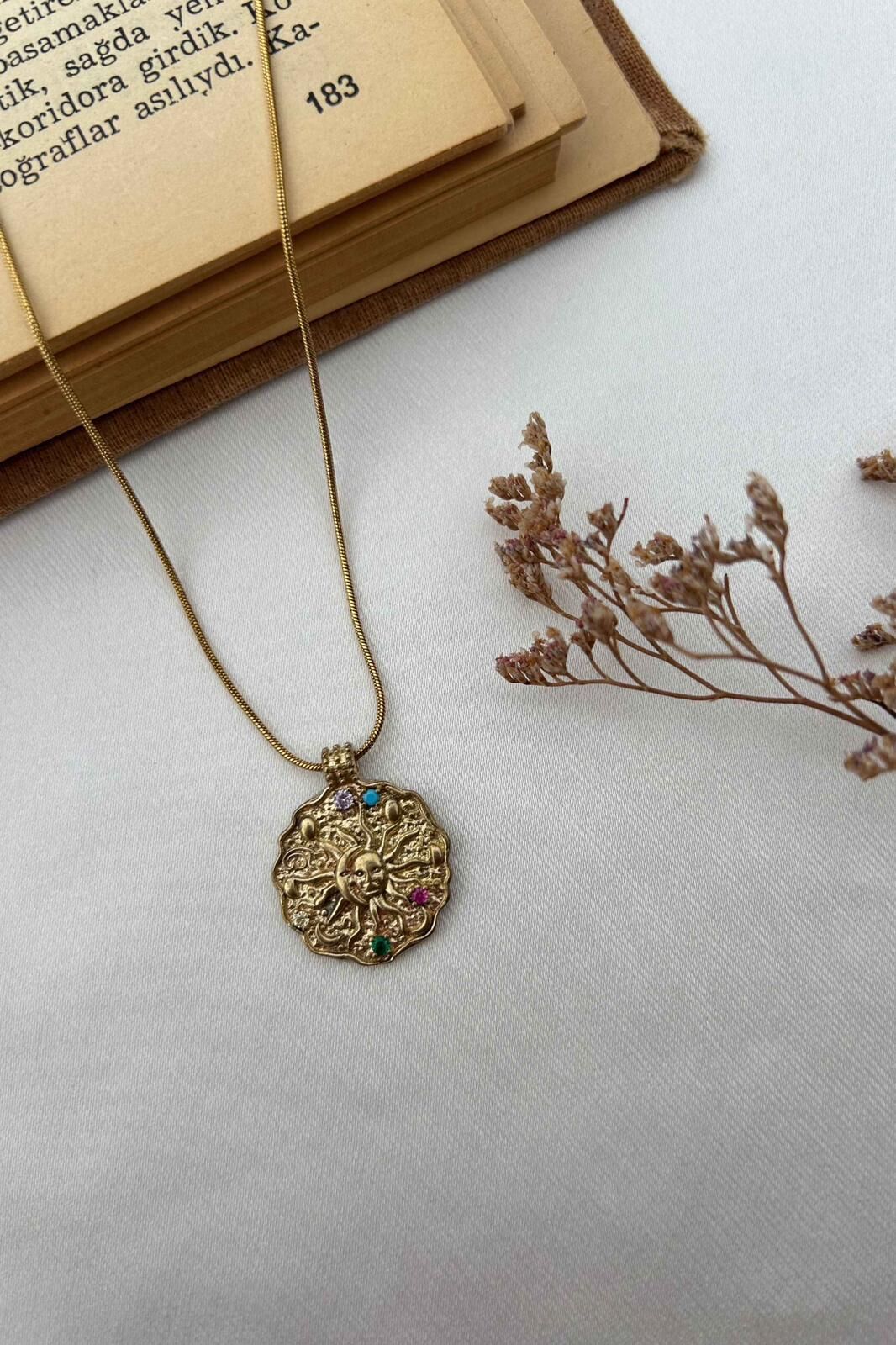 Tılsımlı Güneş Kolye