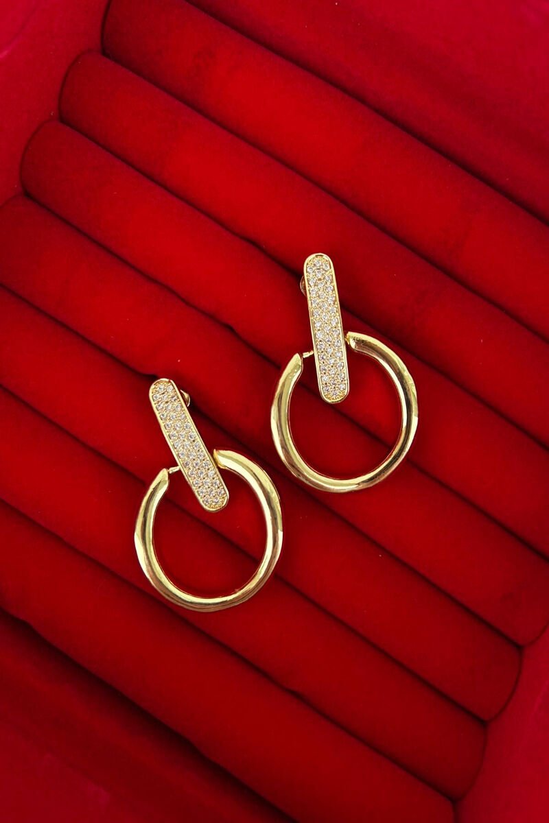 Halka Tasarım Taş Detaylı Küpe