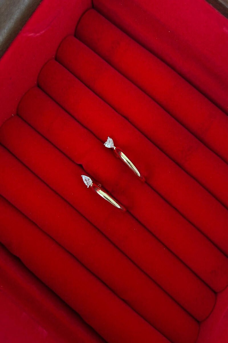 Damla Taşlı Minimal Küpe