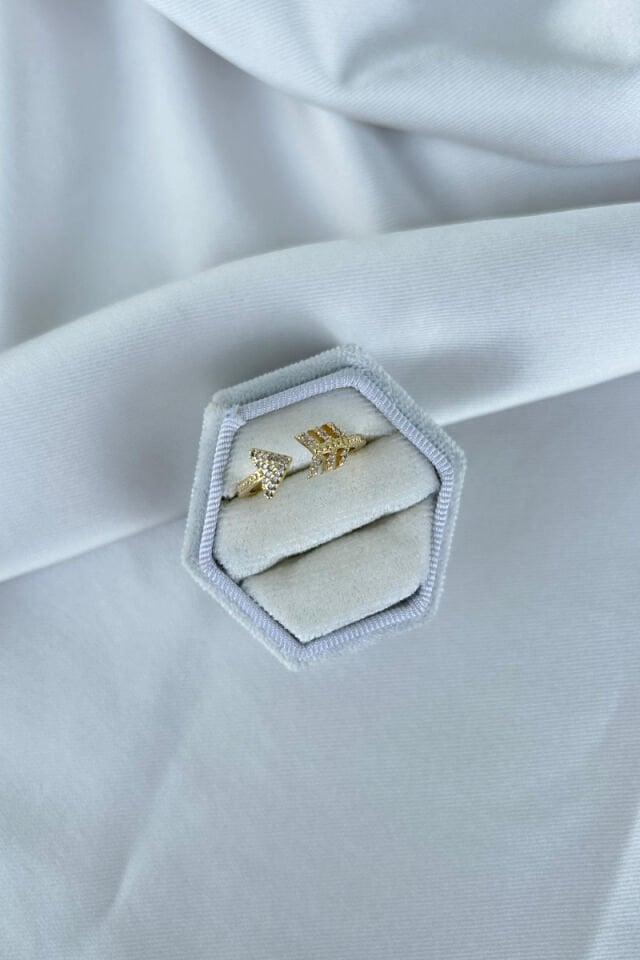 Elf Oku Figürlü Tasarım Yüzük