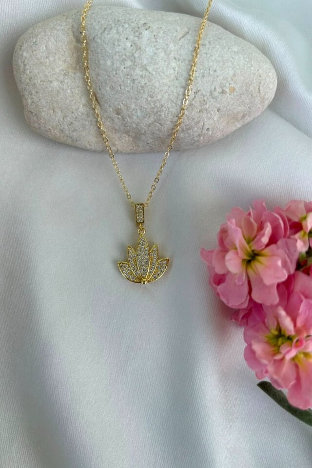 Lotus Çiçeği Tasarım Kolye