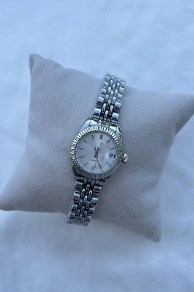 Tasarım Model Silver Çelik Kordon Saat