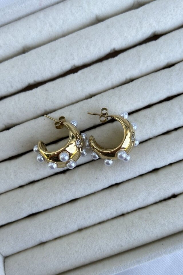 Kristal Taş Detaylı İnci Taneli Tasarım Küpe