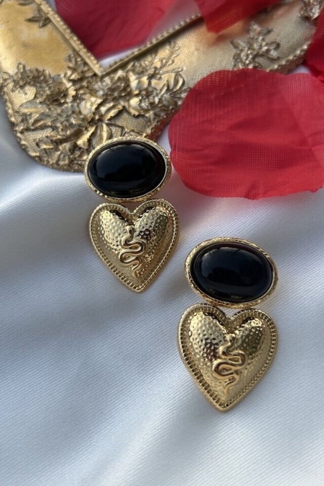 Yılan Detaylı Büyük Tasarım Kalp Küpe