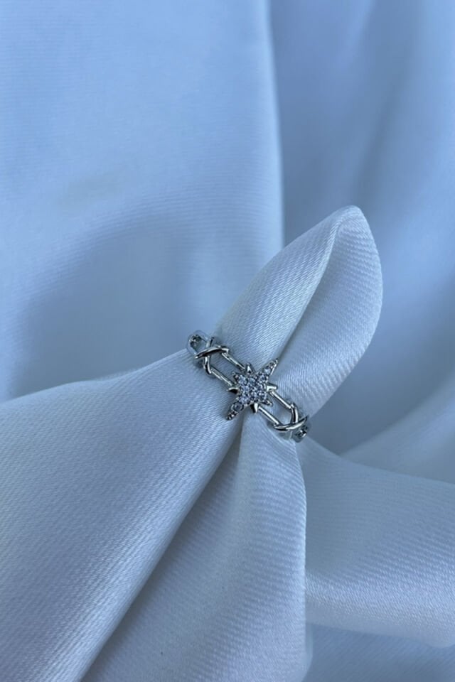 Taşlı Kutup Yıldızı Model Yüzük (silver)
