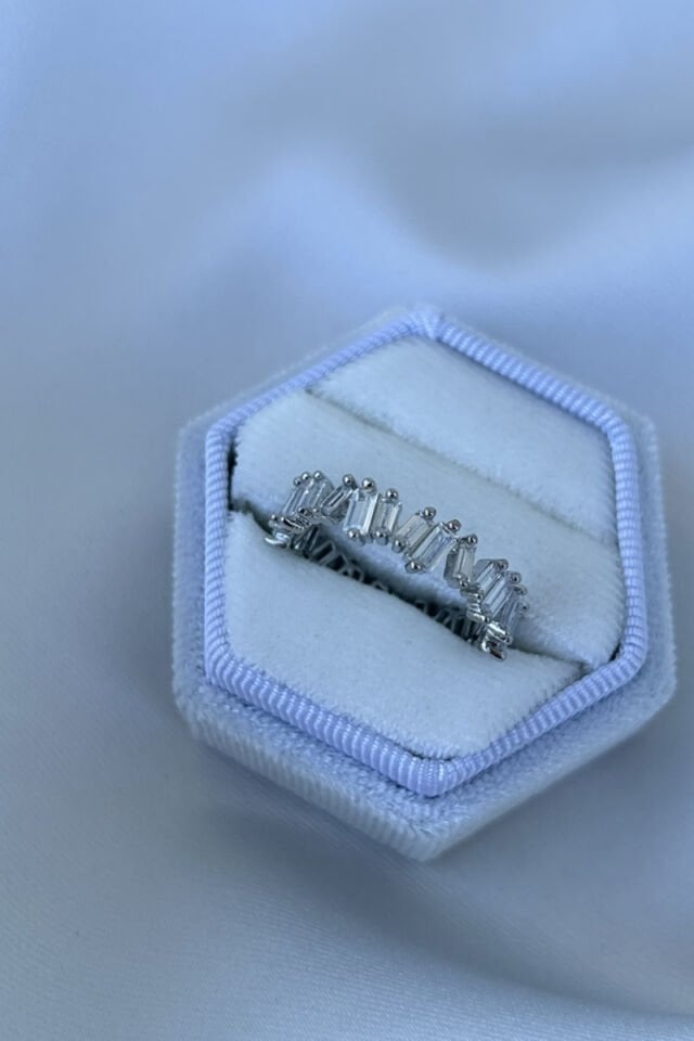 Geometrik Model Kristal Tasarım Yüzük (silver)