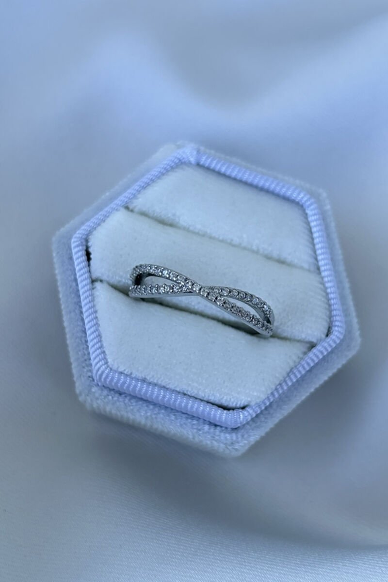 Çapraz Model Kristal Taş Tasarım Yüzük (silver)
