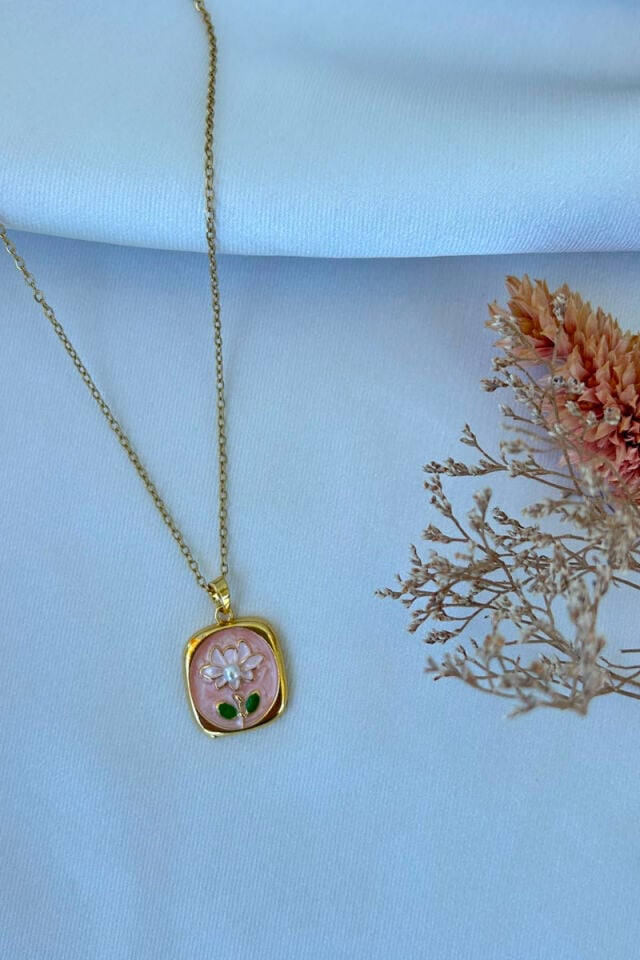 Pembe Çiçek Detaylı Sanat Kolye