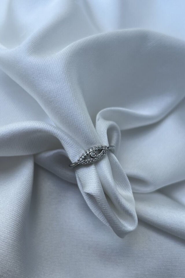 Kristaş Taş Göz Model Yüzük (silver)