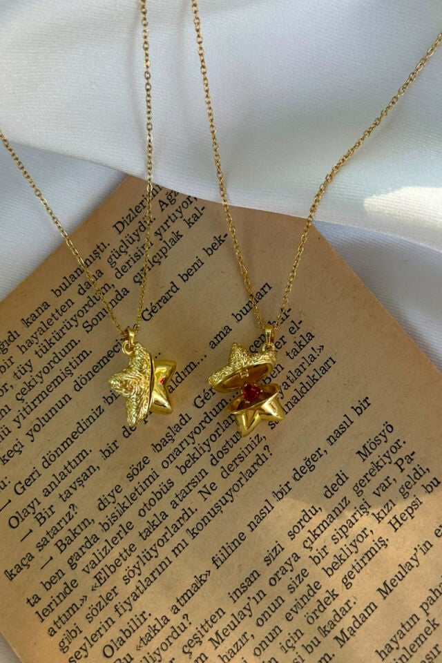 Love Locked Star Kolye