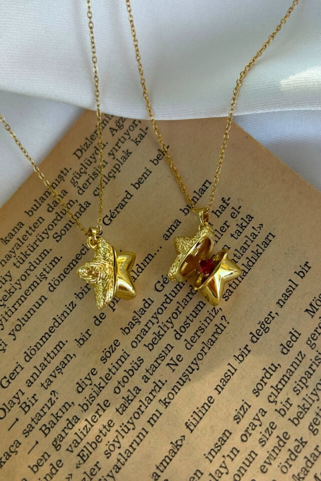 Love Locked Star Kolye
