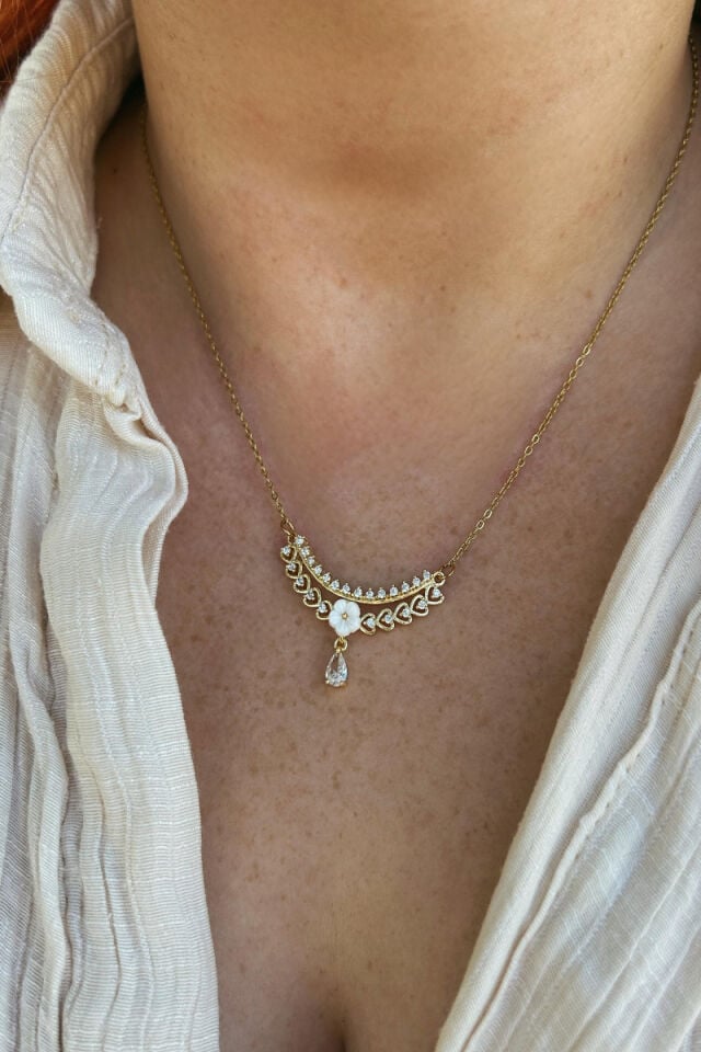 Manolya Çiçeği Tasarım Model Zarif Kolye