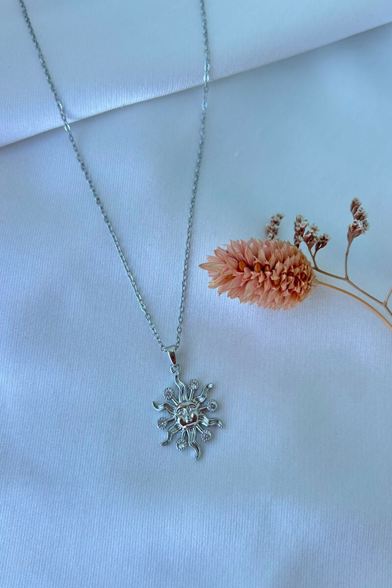 Desenli Güneş Model Kolye(silver)