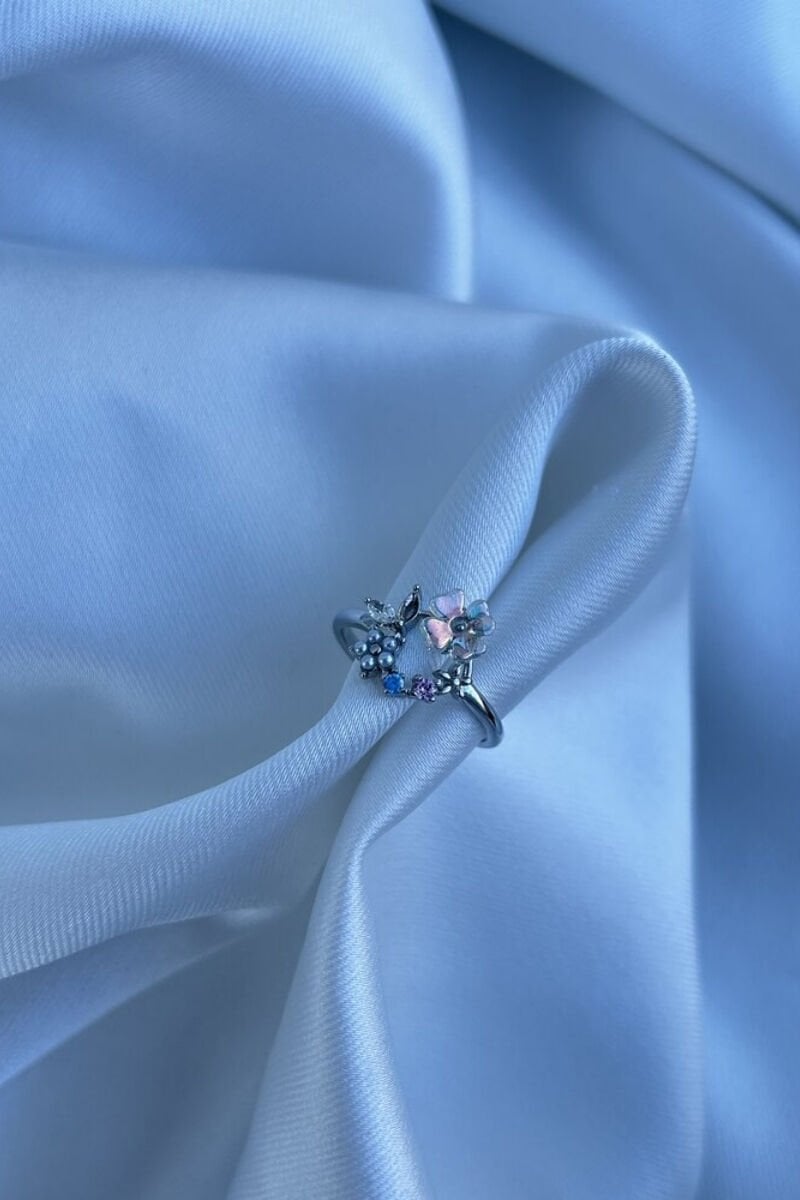 Manolya Çiçeği Detaylı Tasarım Yüzük (silver)