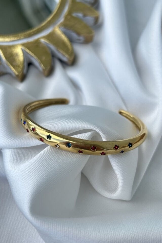 Renkli Yıldız Detaylı Bileklik