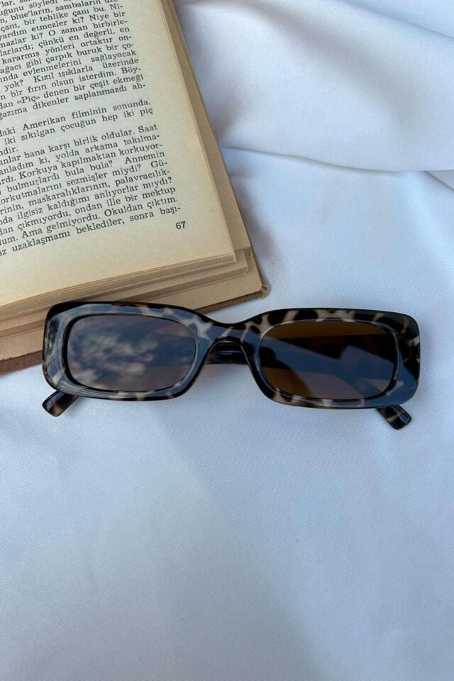 Leopar Desenli Kare Model Kahverengi Gözlük