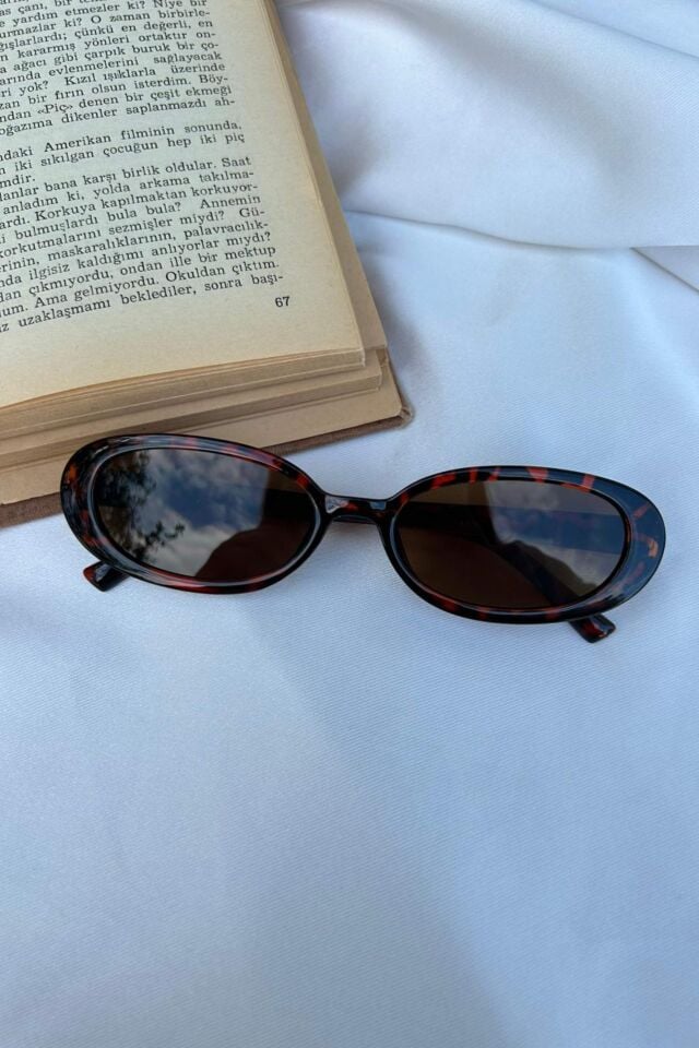 Kırmızı Çizgili Leopar Desenli Oval Model Gözlük