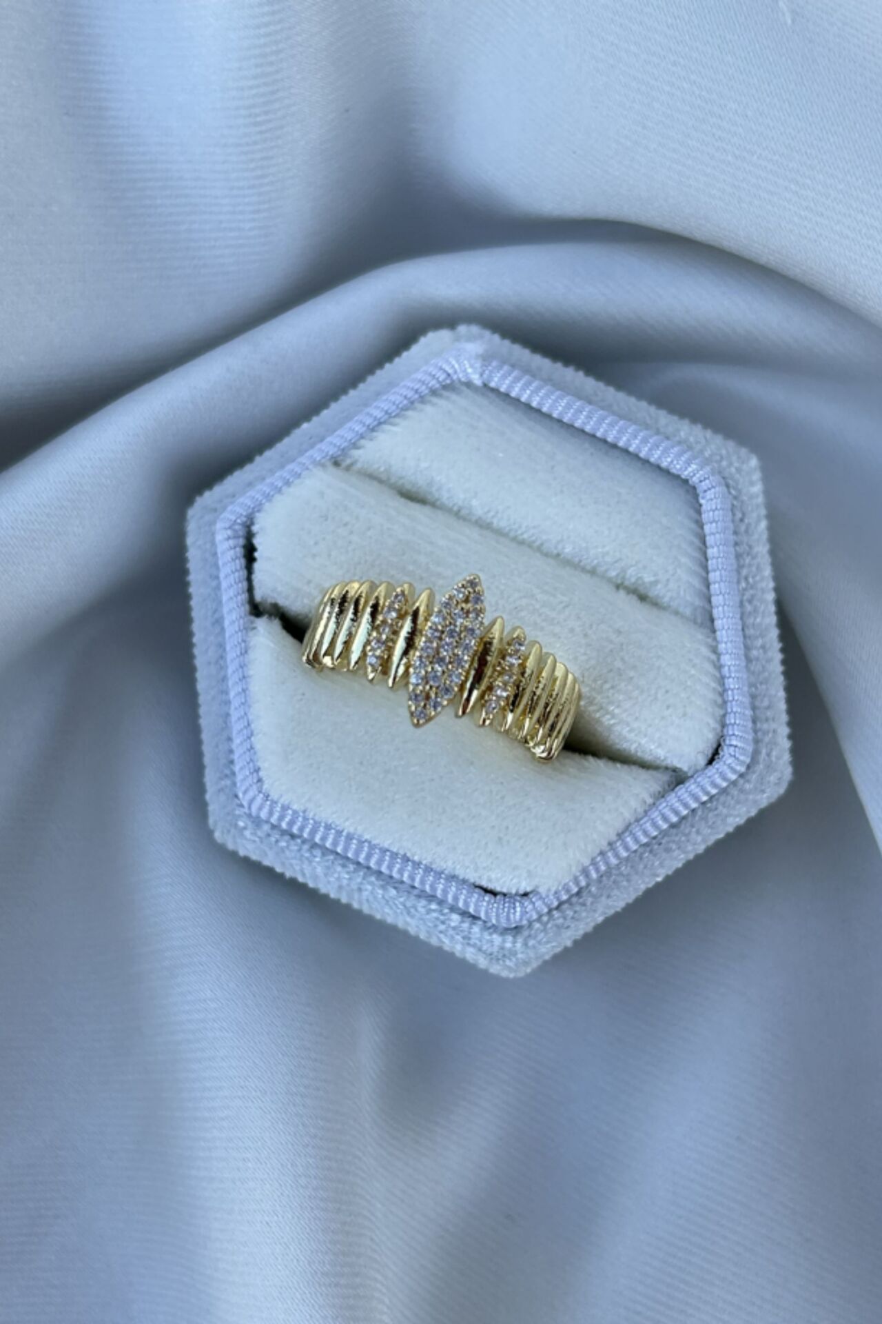 Tırtık Model Vintage Yüzük