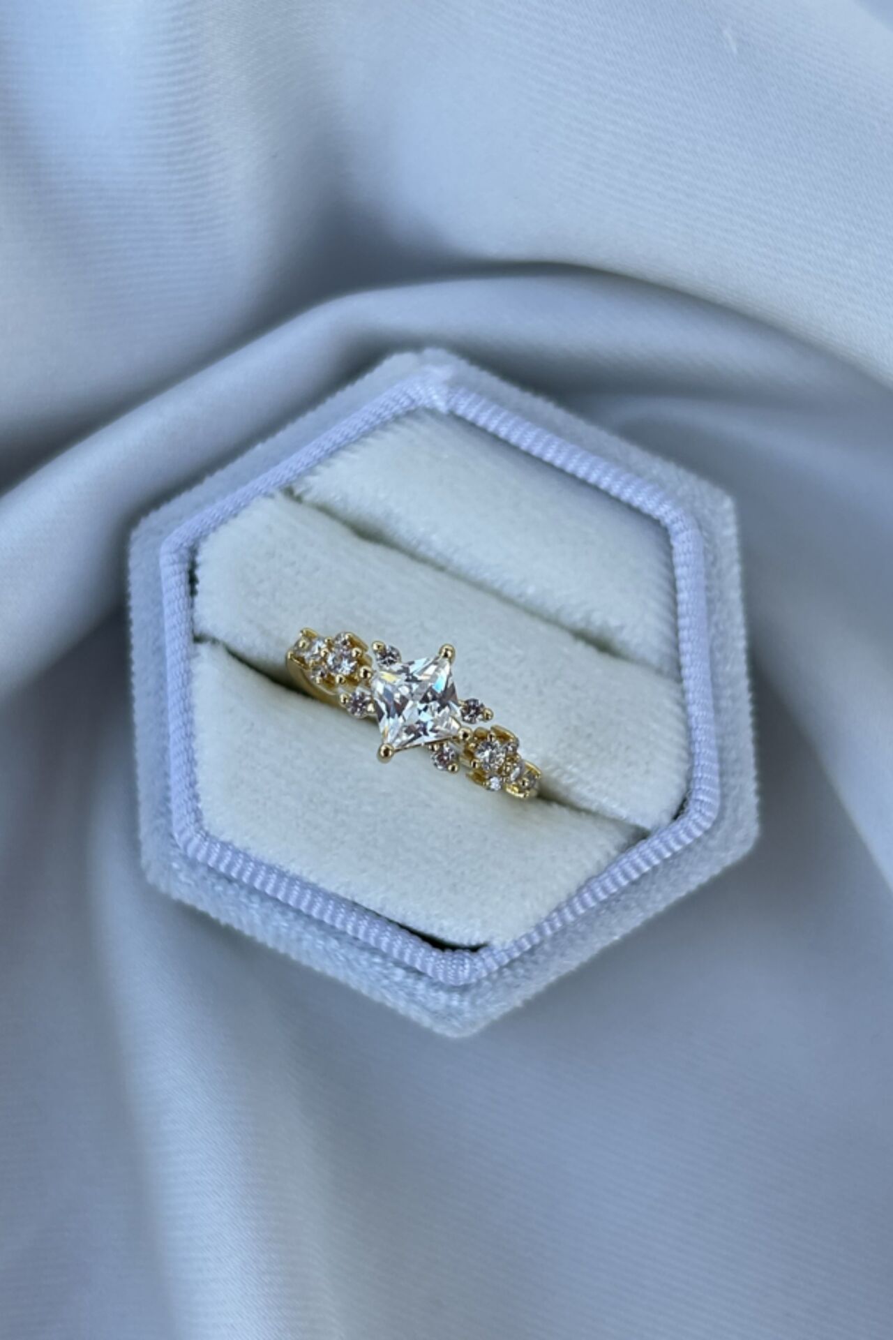 Kristal Taş Tasarım Model Yüzük