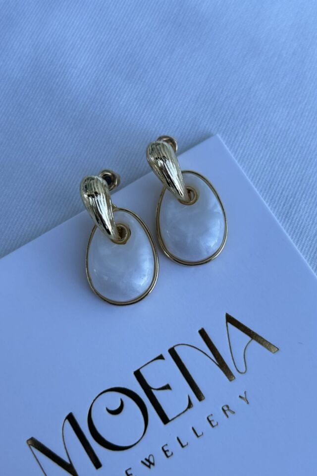 Beyaz Plaka Model Sarkıntılı Küpe