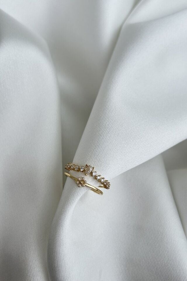 Kristal Taş ve Çiçek Detaylı İkili Yüzük