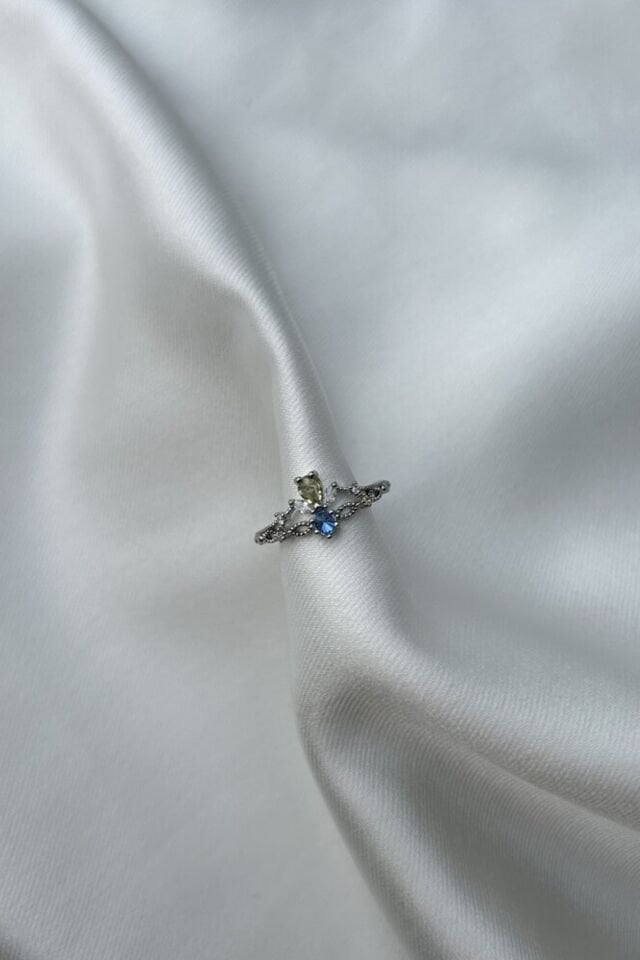 Zarif Tasarım Renkli Taş Detaylı Yüzük (silver)