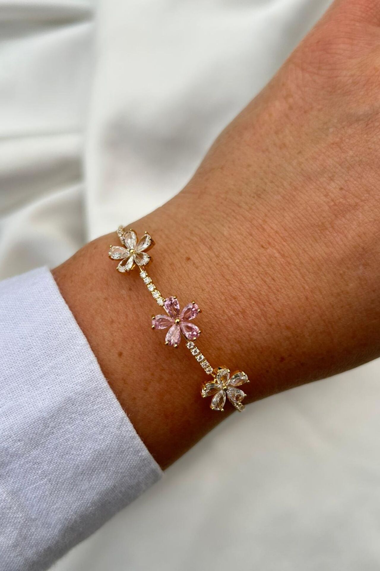 Pembe Çiçek Model Tasarım Bileklik