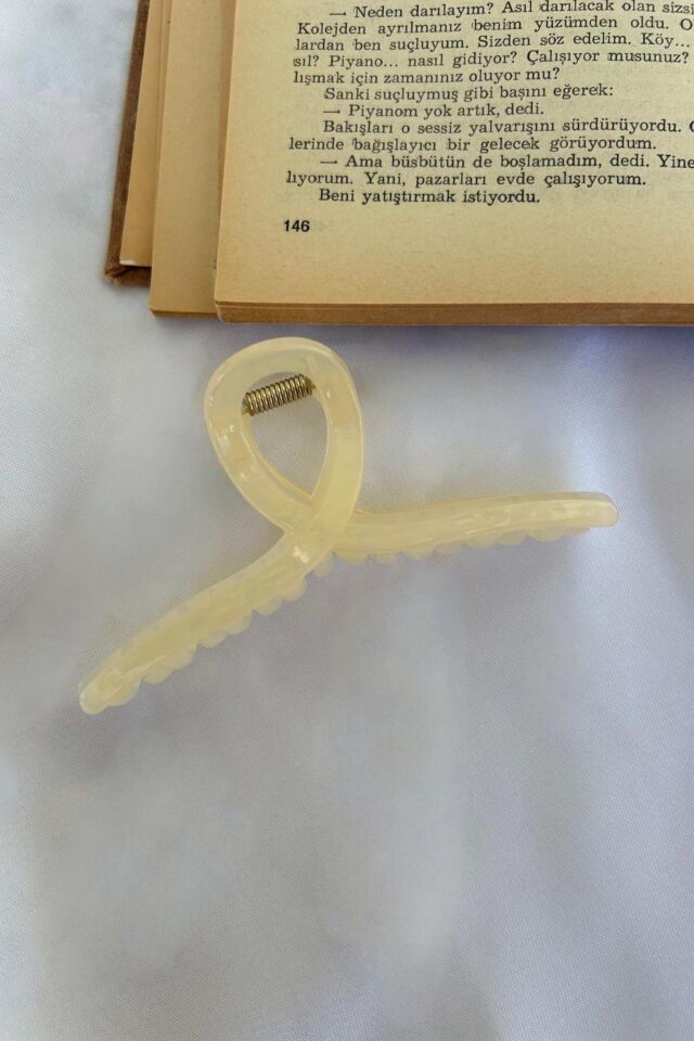 Krem rengi saç tokası