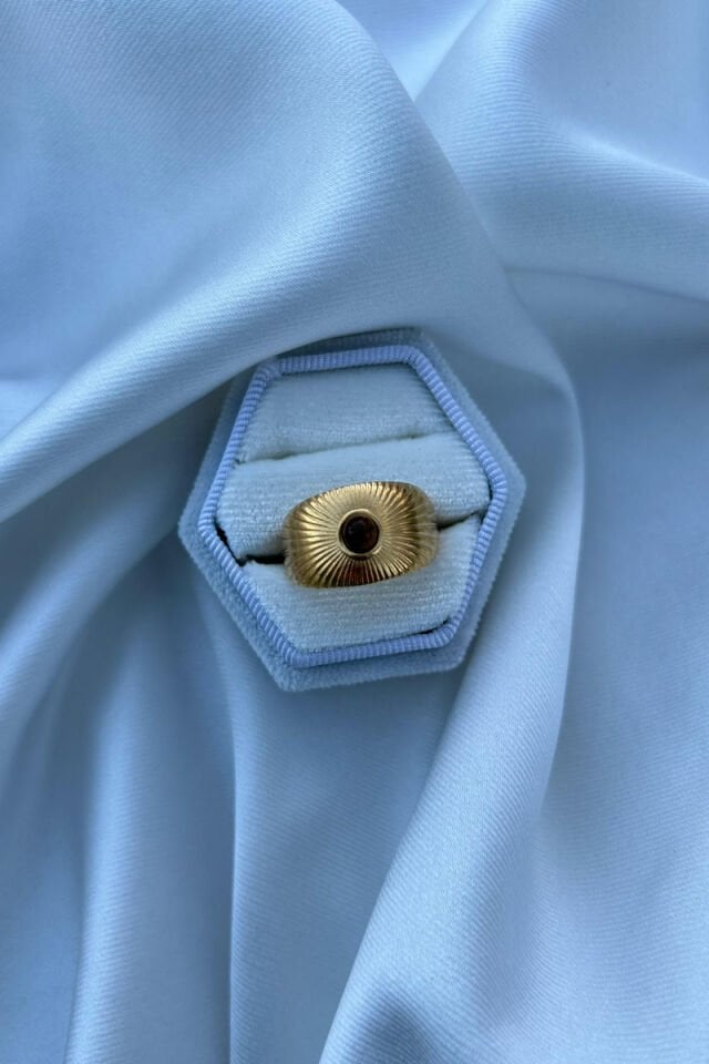 Vintage Model Kehribar Taş Tasarım Yüzük