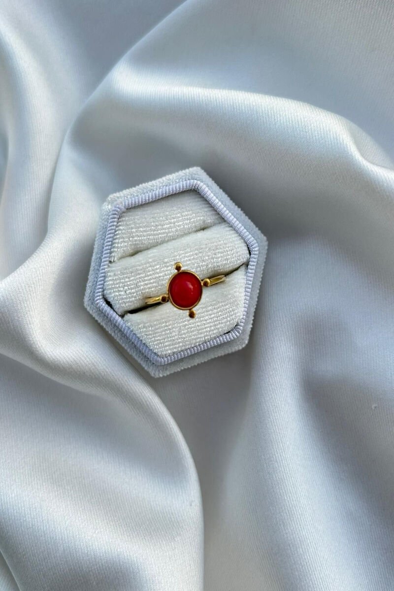 Minimal Etnik Model Kırmızı Taş Yüzük