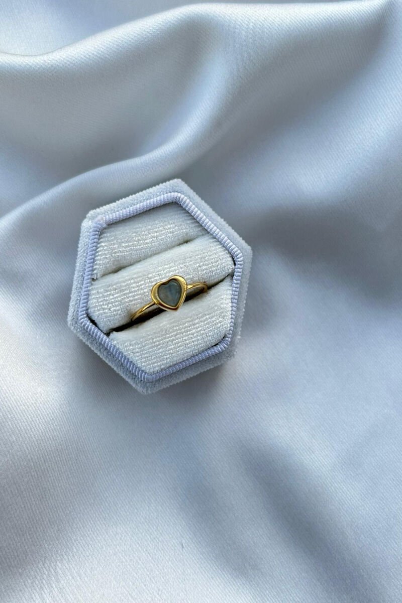 Minimal Model Kalp Yüzük