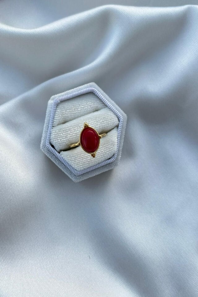 Etnik Model Kırmızı Taş Tasarım Yüzük