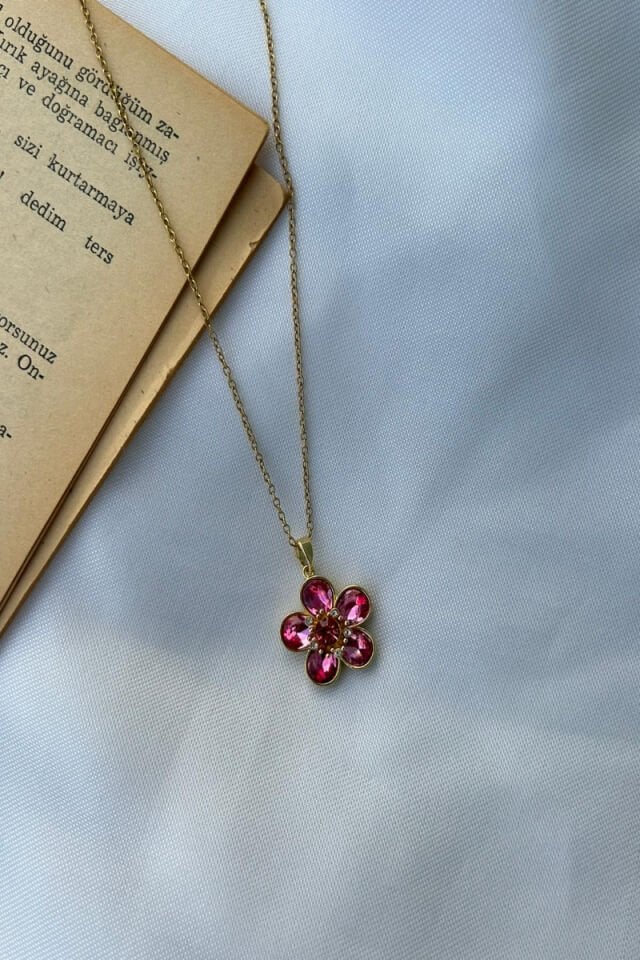 Kristal Pembe Taş Çiçek Model Kolye