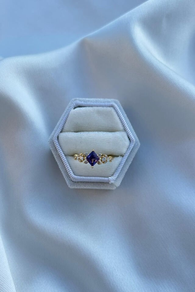 Mor Taş Tasarım Model Yüzük