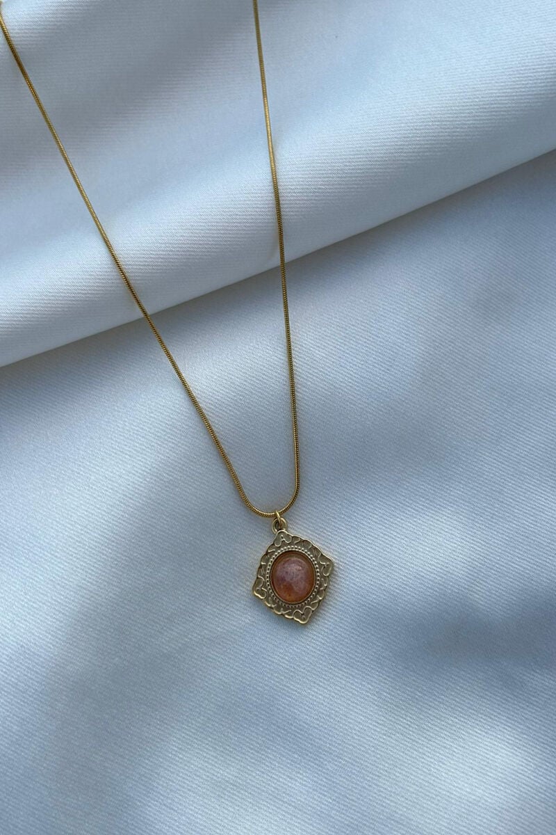 Pembe Taş Etnik Model Kolye